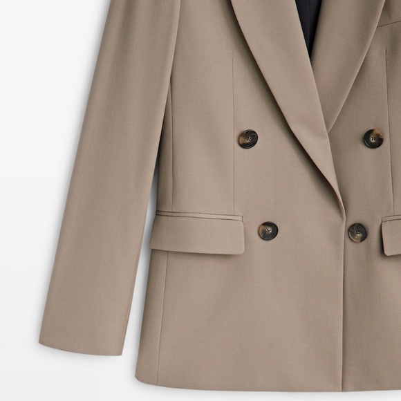 NWT. Massimo Dutti Mink False Double-Breasted Blazer. Size 12. - Picture 5 of 14